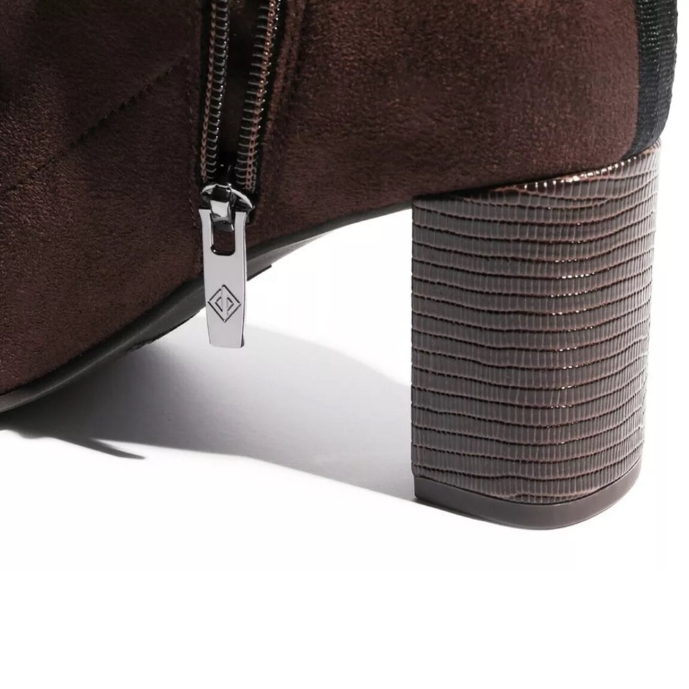 Donald J. Pliner Cattie Brown Bootie with block heel - Picture 2 of 10